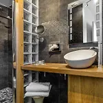 Logis De La Truffe - De La Truffe 3* Sorges