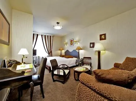 Logis De La Truffe - De La Truffe Hotel 3*